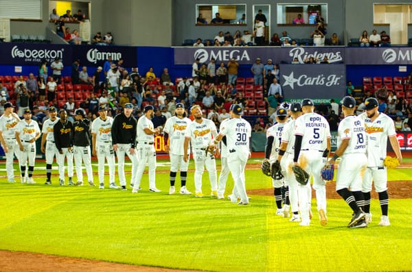 Con tres cuadrangulares Rieleros empata la serie a Tijuana